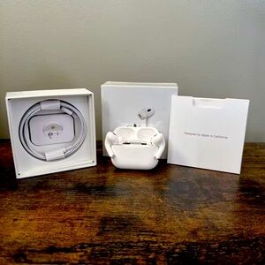 Apple AirPods with Charging Case